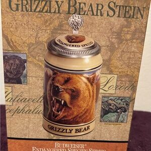 BUDWEISER GRIZZLY BEAR StEIN HANDCRAFTED  EXPRESSLY FOR ANHEUSER BUSH INC. 1992